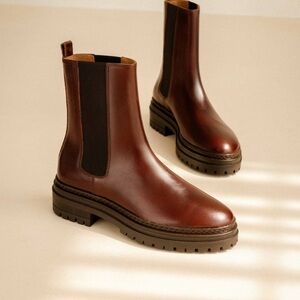 Clover Bobbies Paris Chelsea Boots